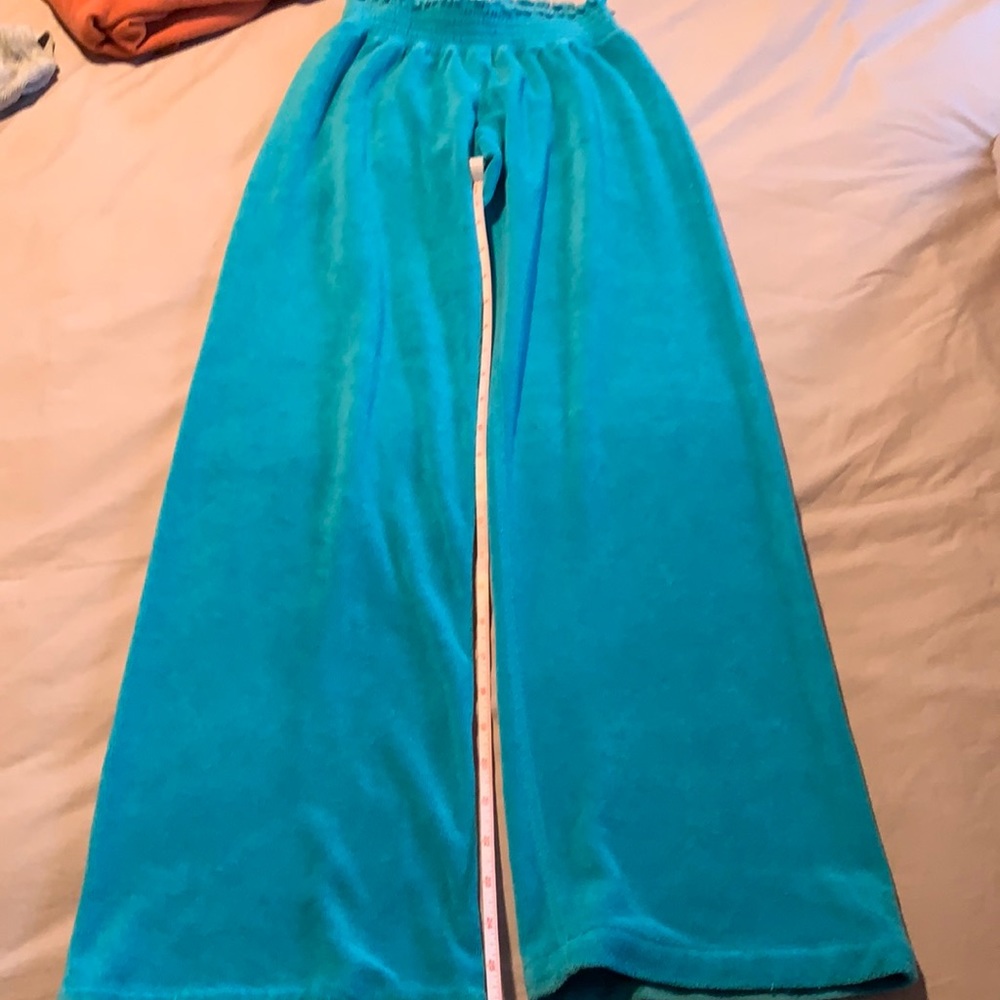 Women’s Aqua teal juicy terry sweatpants in size Petite